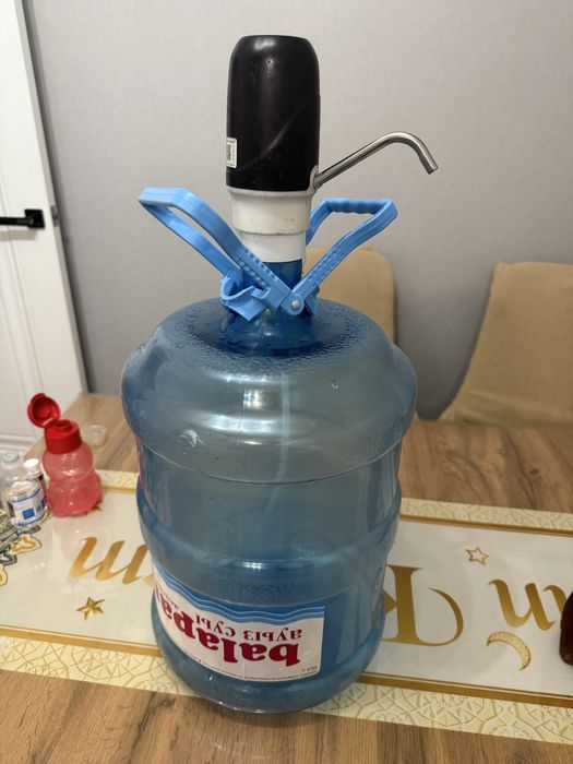 Бутылка  помпа ручка