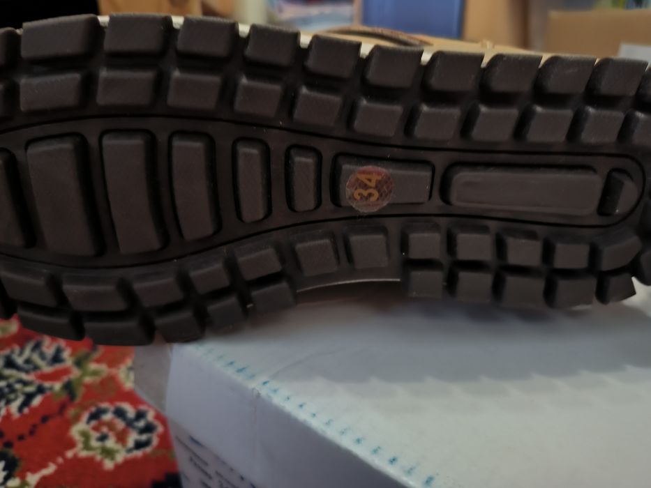 Ботинки зимние продам