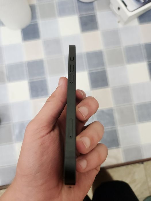 iphone 16e 100%.