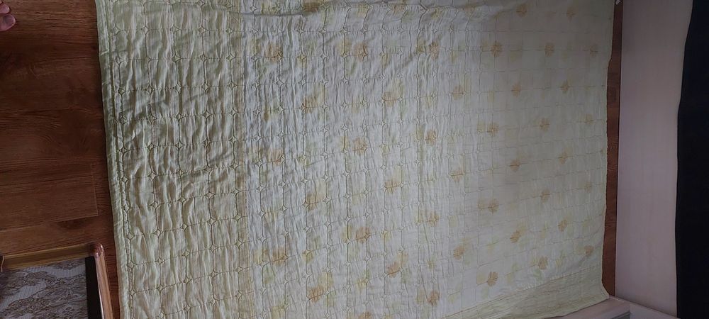 Пледы бу в хорошем состоянии почти даром.