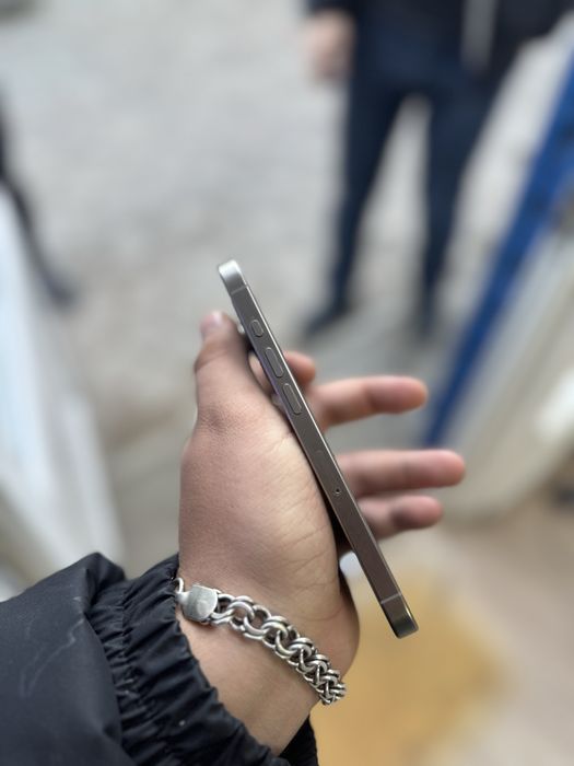 Айфон,IPhone 15 pro 256gb 82%
