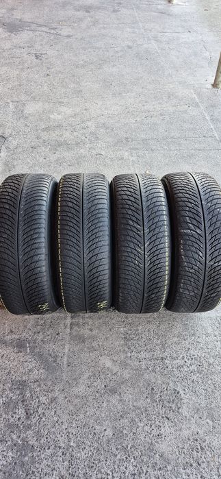 4 anvelope iarna runflat Michelin 245/50/19.Pretul este pe bucata.