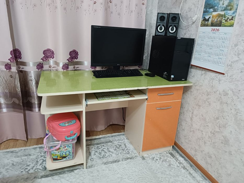 Продам дёшево стол