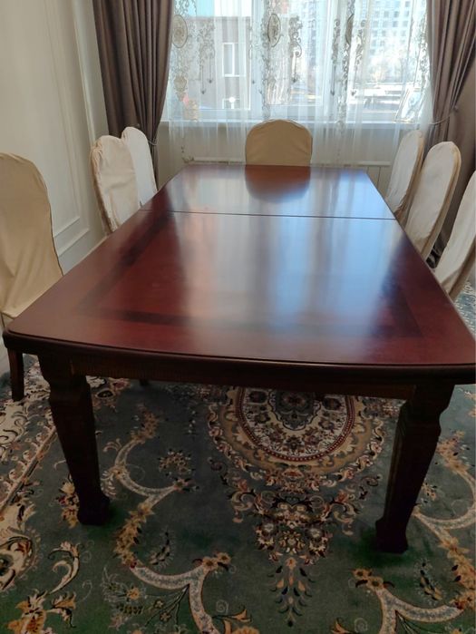 Стол гостинный со стульями