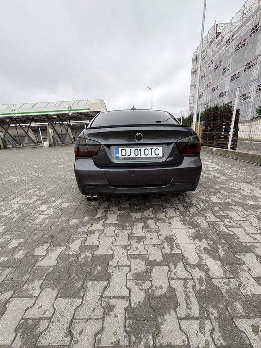 Vand bmw e90 320d 163 cp automat xenon M de fabrica