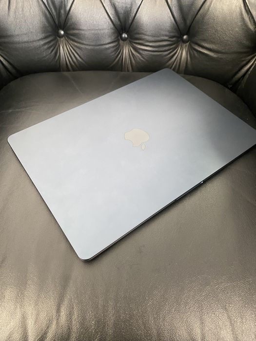 MacBook Air M4 15-inch/ 256 Gb / Midnight