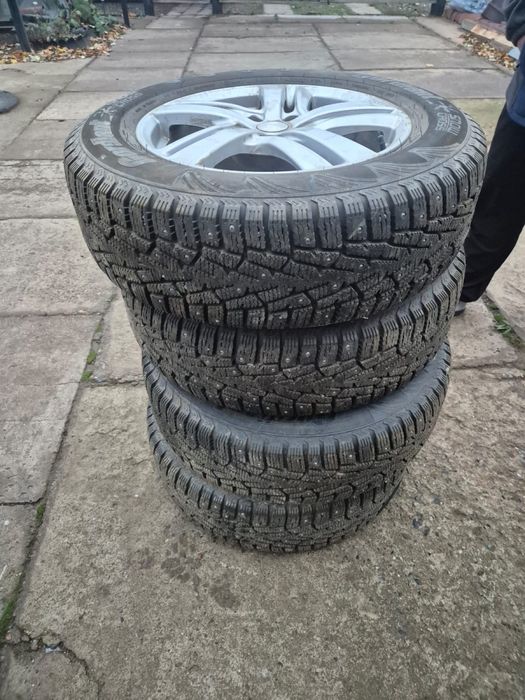 Продам шины с дискамм