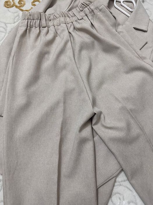 Брючный Костюм-Тройка