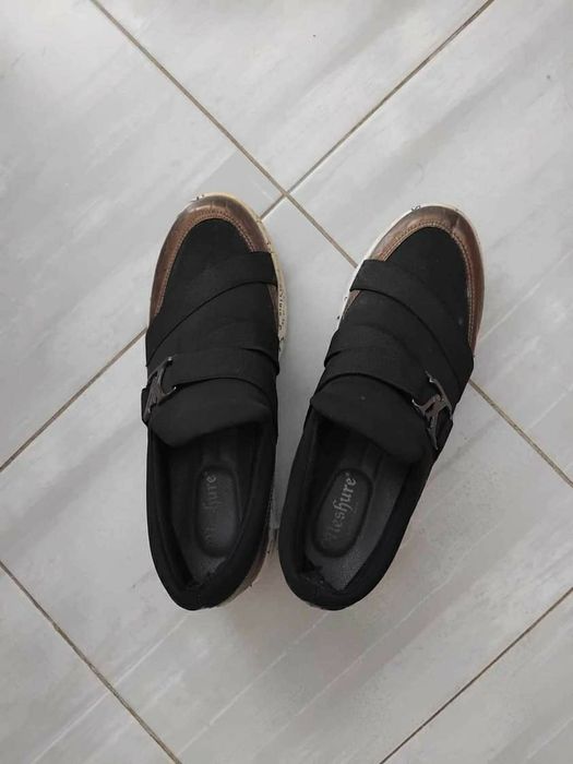 Обувки номер 38, 20лв