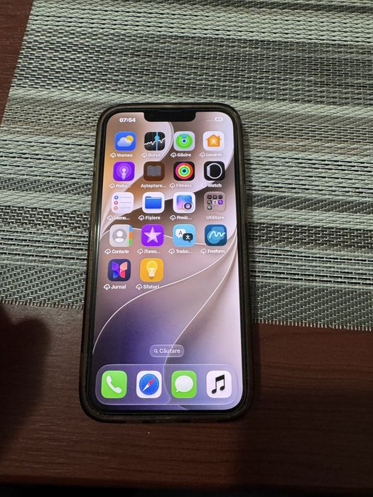 Vind iphone 13 recarosat
