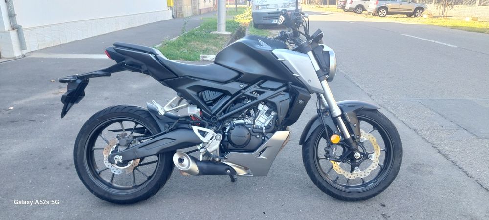 Vând Honda CB125R Neo an2020