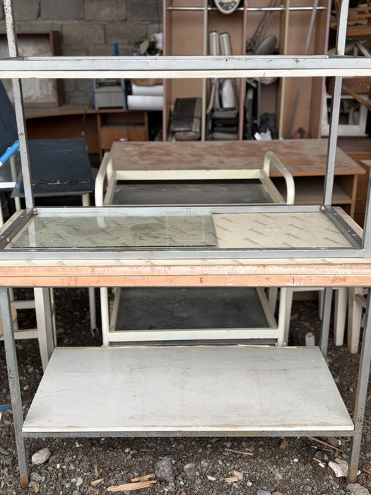 Продам стол лабораторный