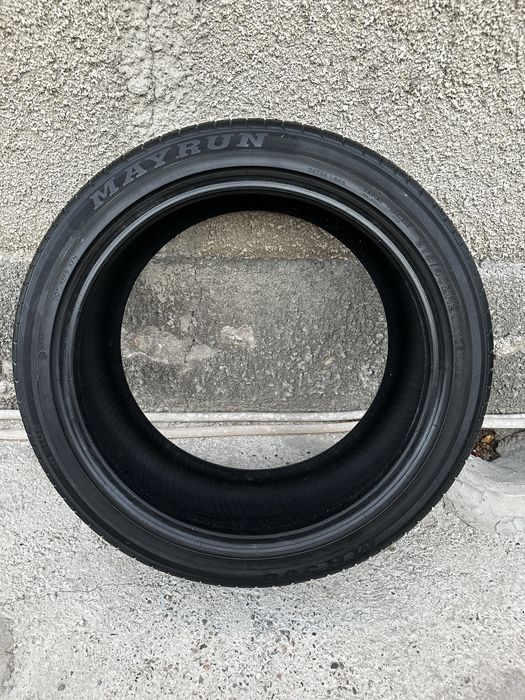 Продам шины 275 40 R20