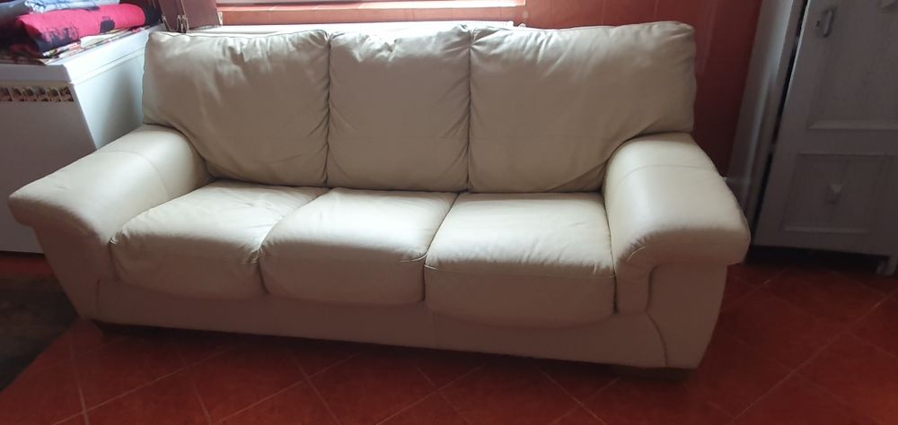 Canapea piele naturala