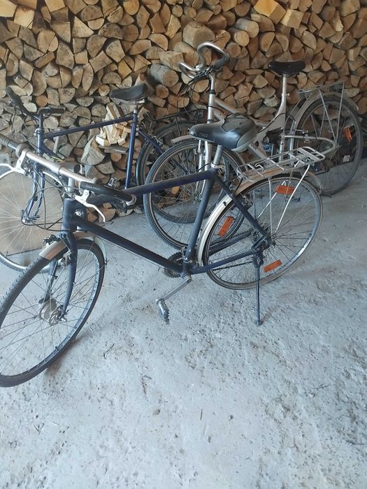 Vând.     biciclete