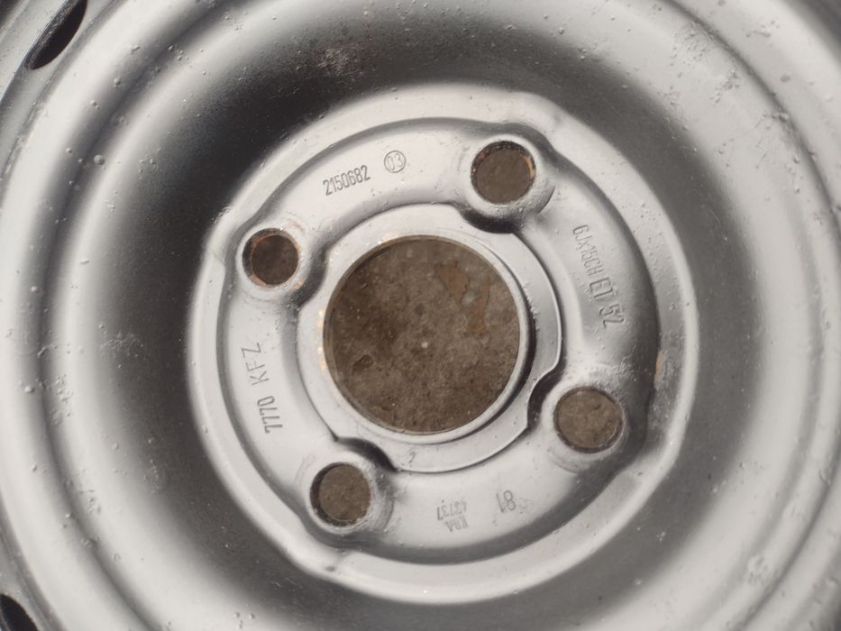 Оригинални 15-4х100 ЕТ52 6j Hyundai i20