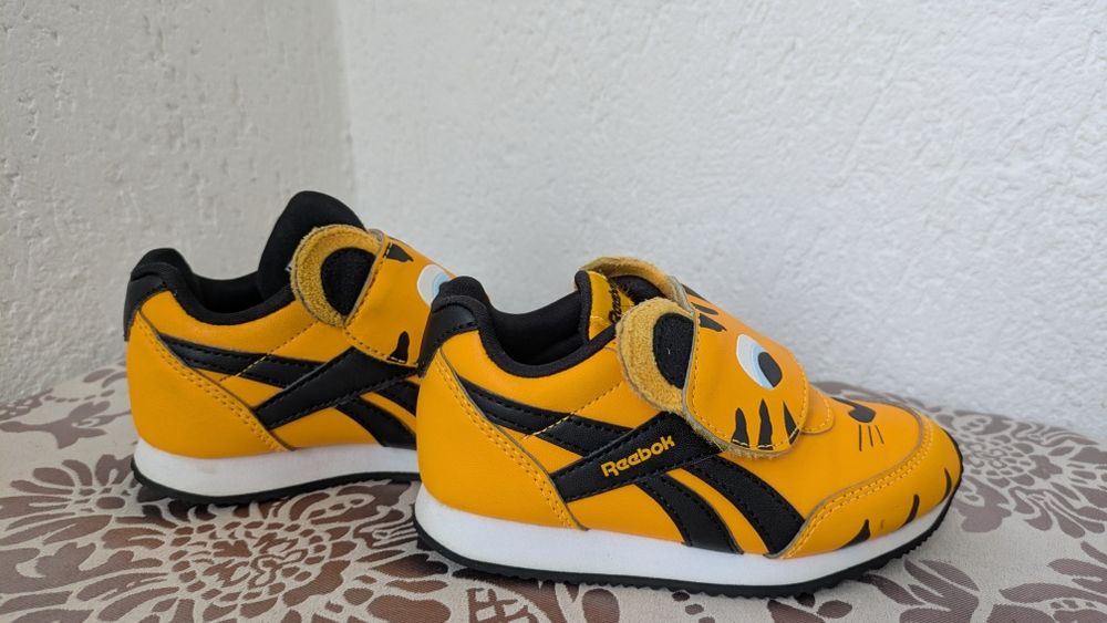 Vand adidași Reebok, 24/25