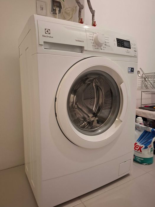 Пералня Electrolux EWS31064NU за части