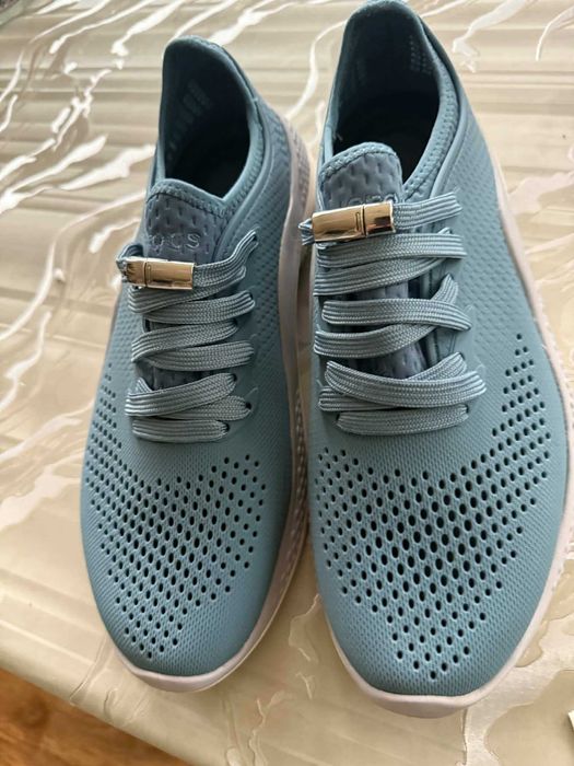 CROCS - маратонки-обувки № 42