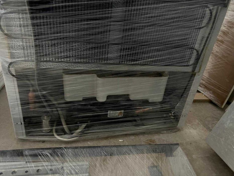 Холодильник и Морозильник встраиваемый