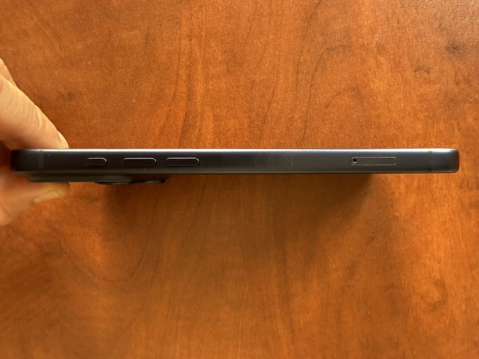 Iphone 17 pro max 256 GB deep blue като нов