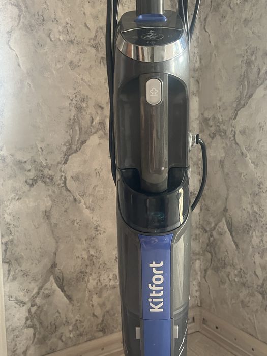 Вертикальный пылесос Kitfort KT-555