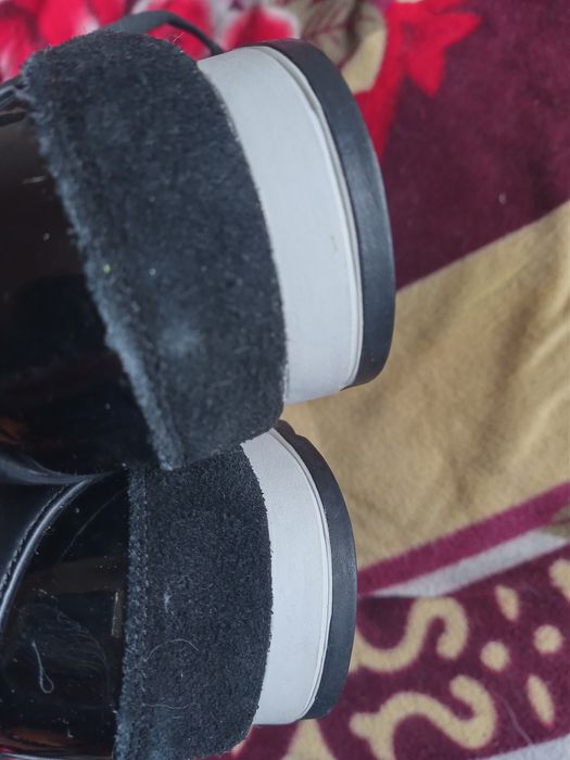 Чисто нови мъжки спортни обувки,кожени номер 46