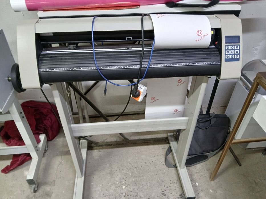 Широкоформатный принтер