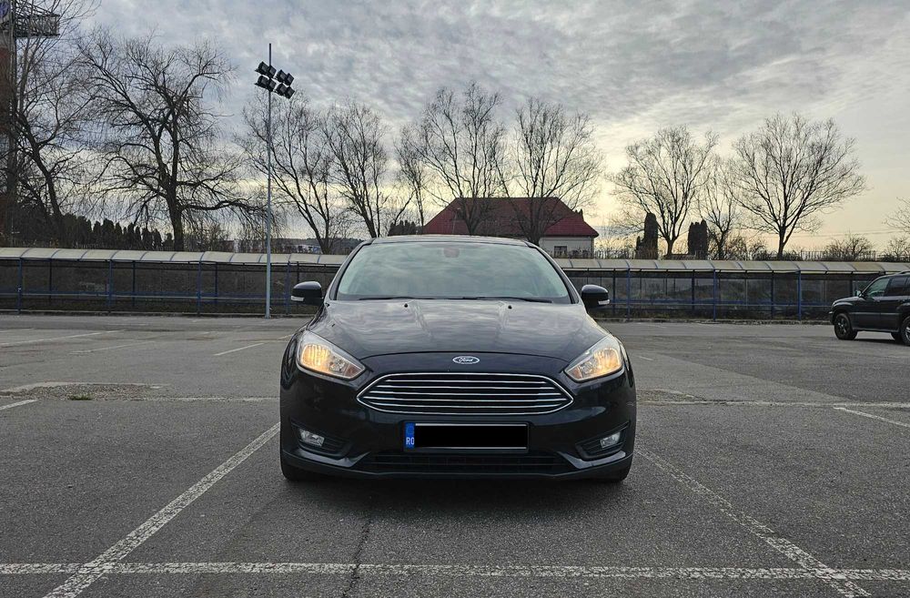Ford Focus 1.5 Automat / AC / Navi / 120 CP