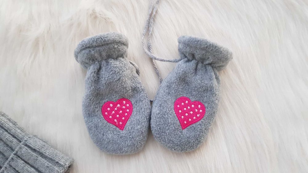 Детска шапка и ръкавици 1-2 години