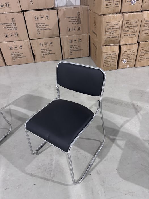 Стул офисный мягкий