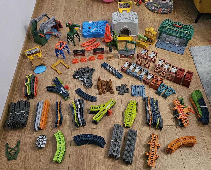 Set de sine si locomotive Thomas