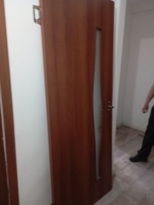 Двери б/у, в хорошем состоянии