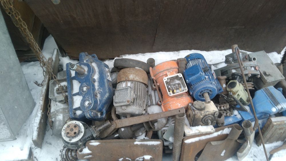 Электродвигатели редукторс