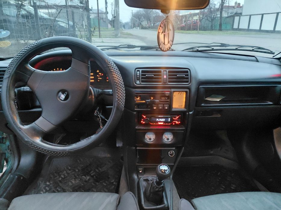 Vand opel calibra sau schimb pe o remorca auto