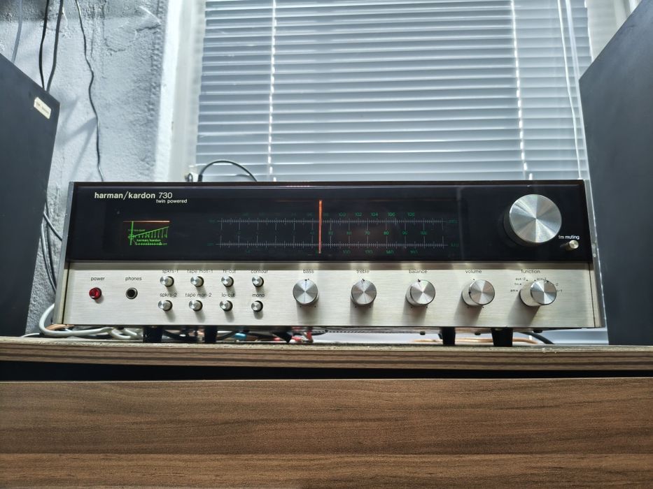 Винтидж ресивър флагманът на серията HARMAN KARDON HK-730