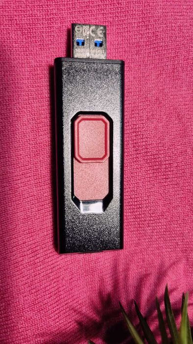 SSD portabil USB ADATA SC610, 2 TB, USB 3.2 -Nou!