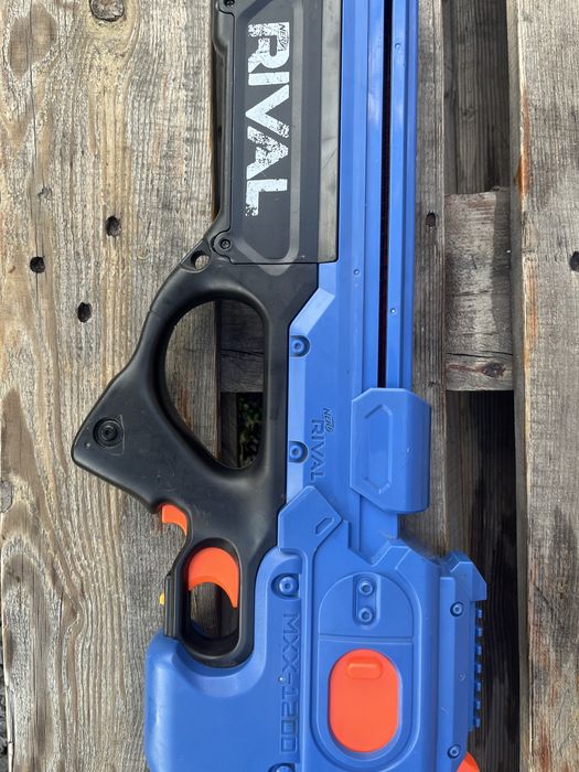 Продаю бластеры Nerf