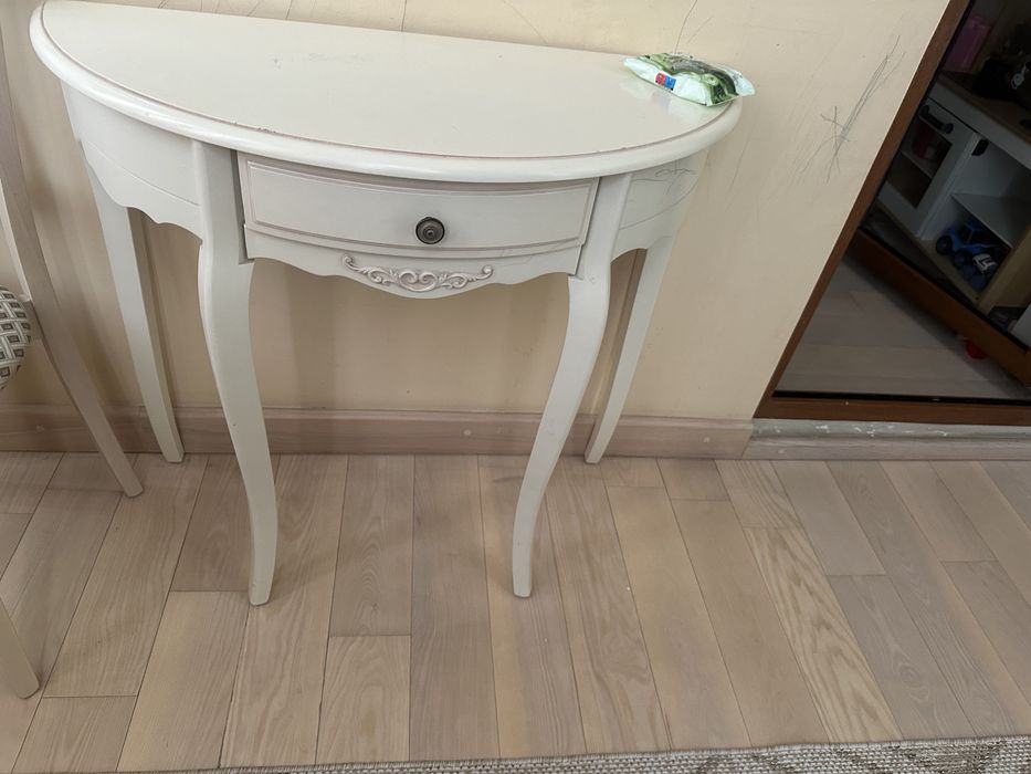 Столик банкетный