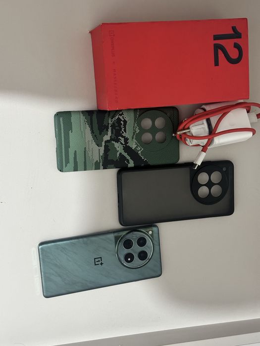 One plus 12  Ван Плас 12