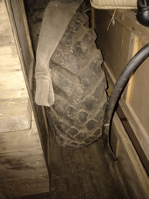 Продам резину на газ 66.