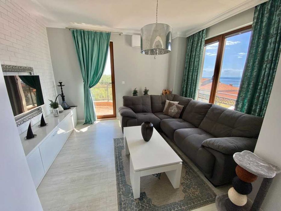 Продава се Тристаен апартамент в Свети Влас - 125 кв.м за 2000 €/кв.м - Снимка #2