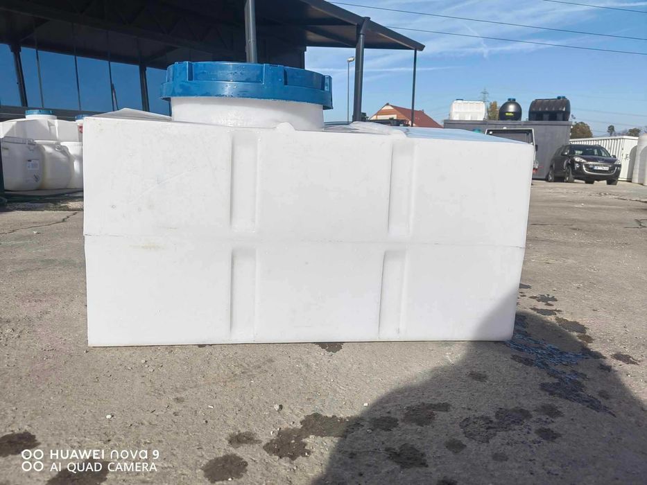 Продавам квадратни резервоари - 200 литра