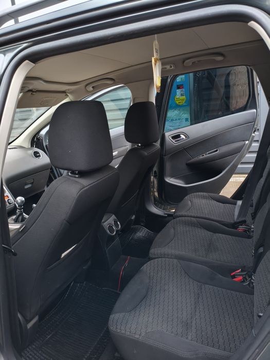 Vând Peugeot 308 SW