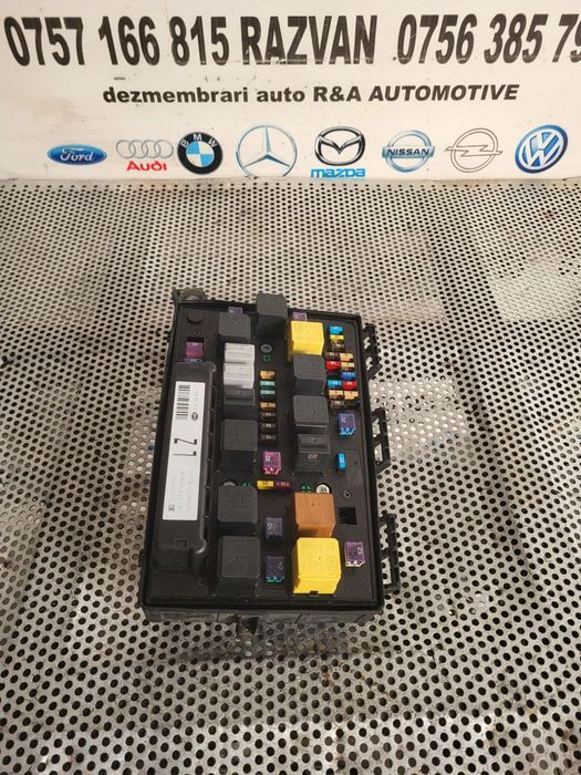 Tablou Panou Sigurante Opel Zafira B Astra H 1.7 Cdi Euro 5 Motor A17DTR Cutie M32 Cod 13285621M Dezmembrez Opel Zafira B 1.7 Cdti Euro 5 Motor A17DTR