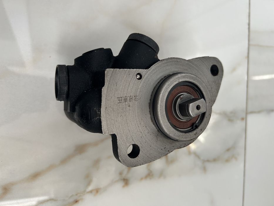 Насос  гур  от  ивеко