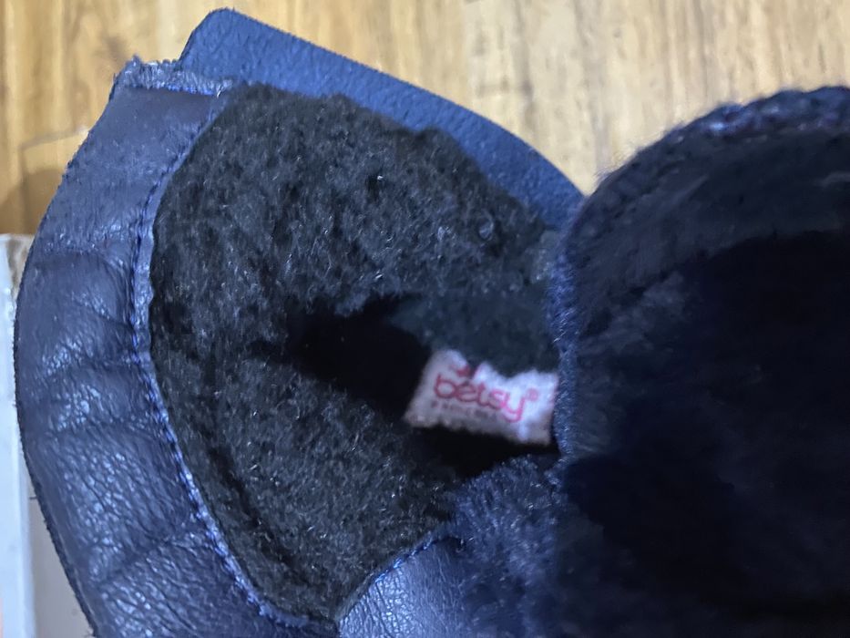 Детские ботинки.