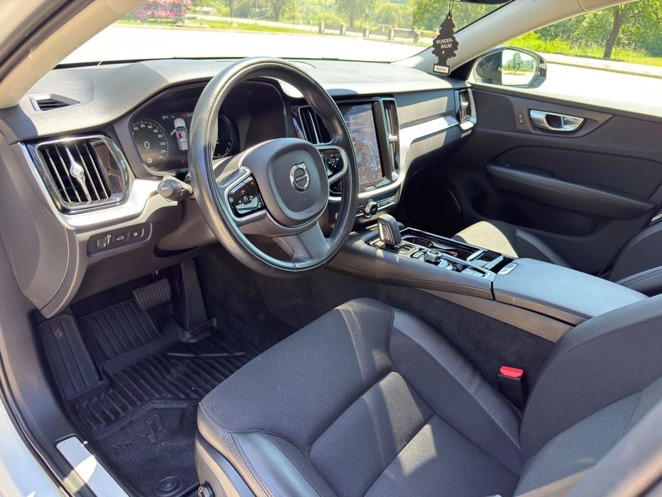 Volvo V60 T6 AWD Recharge 2021 346 CP 92.000 km cu factura, pretul include TVA cu factura pe PJ