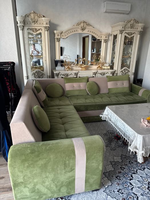 Мягкий уголок продается