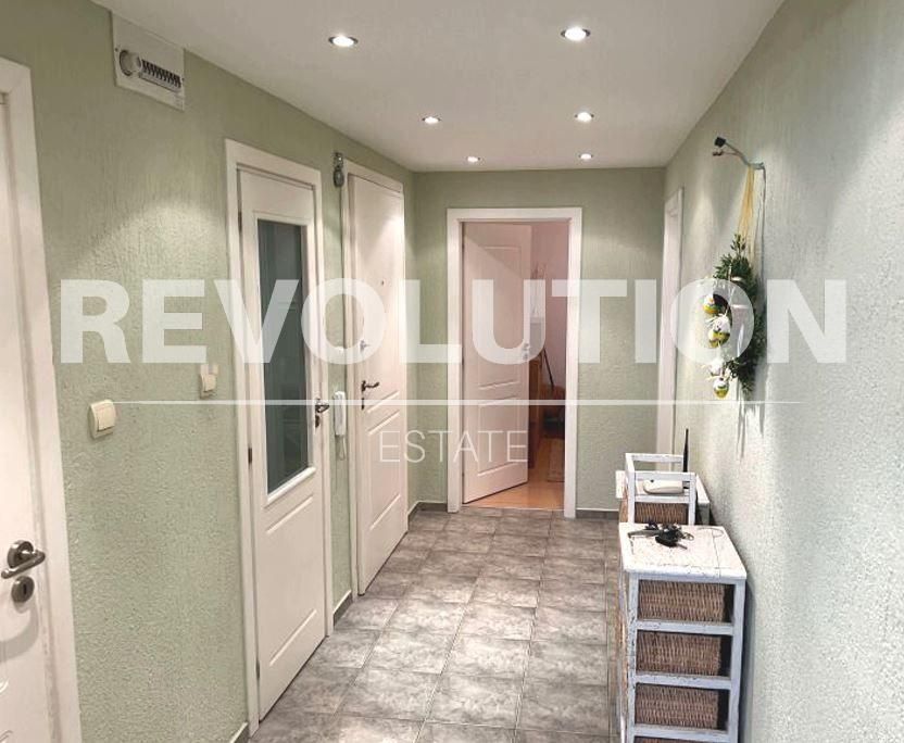 Дава се под наем Тристаен апартамент в Варна, Бриз - 101 кв.м за 927.18 € - Снимка #4